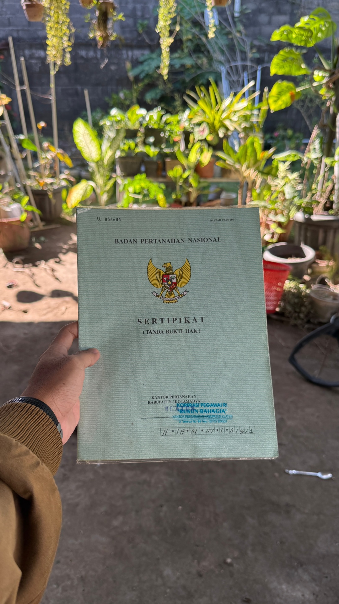 Sertifikat Hak Milik (SHM) tanah